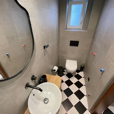 Apartment Roua Mat